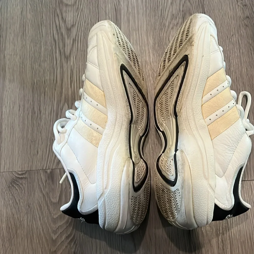 Adidas White Sneakers used a few times 💙Super Star💙